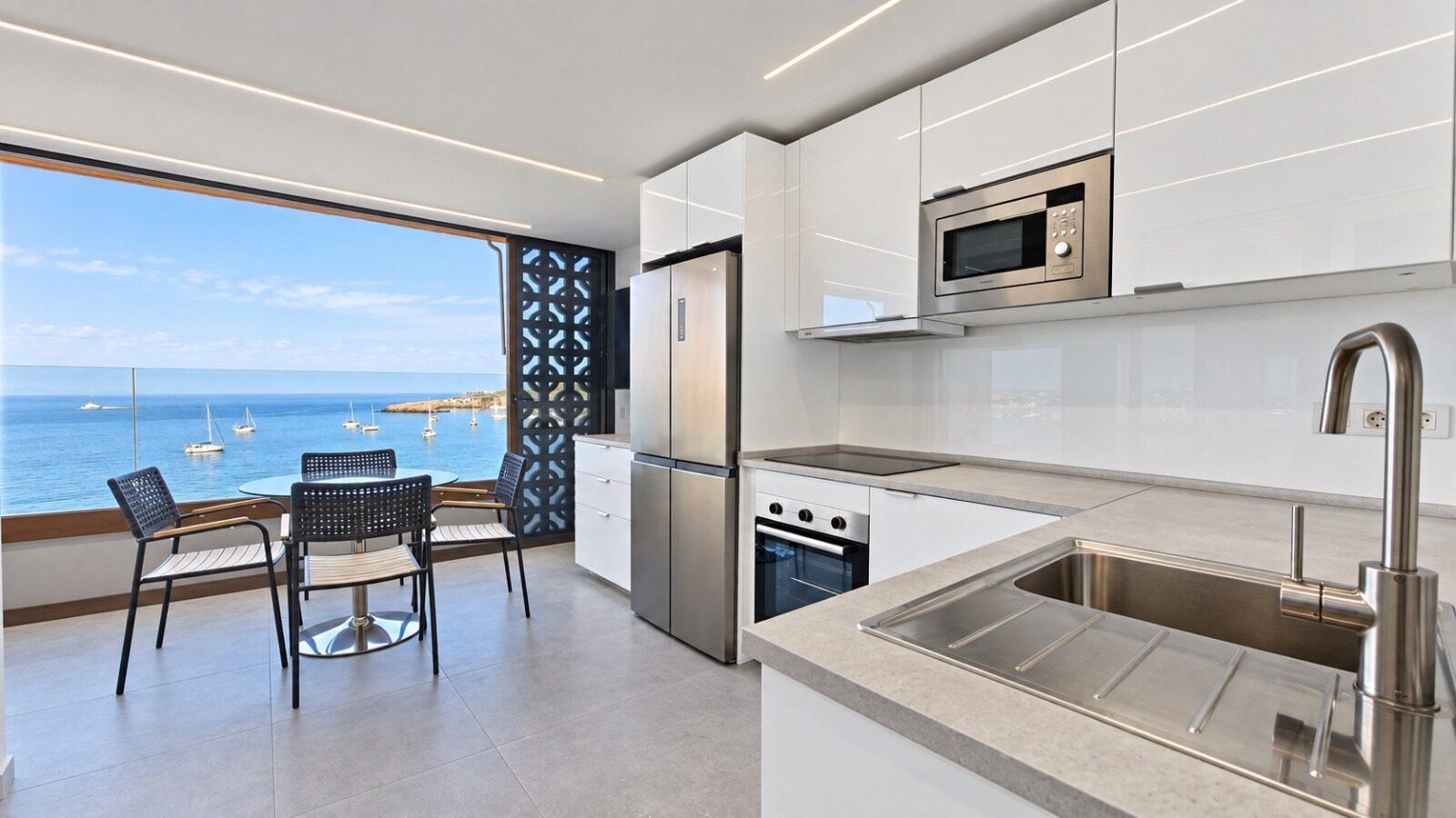 Patalavaca apartamento en primera linia del mar