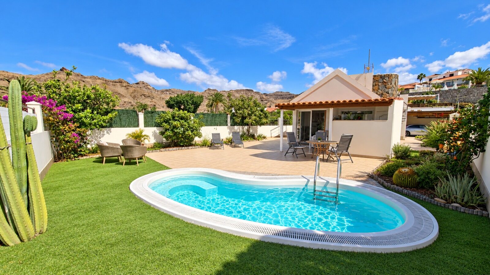 Tauro, Gran Canaria Alquiler de villa independiente con 3 dormitorios, piscina privada, jardín y garaje