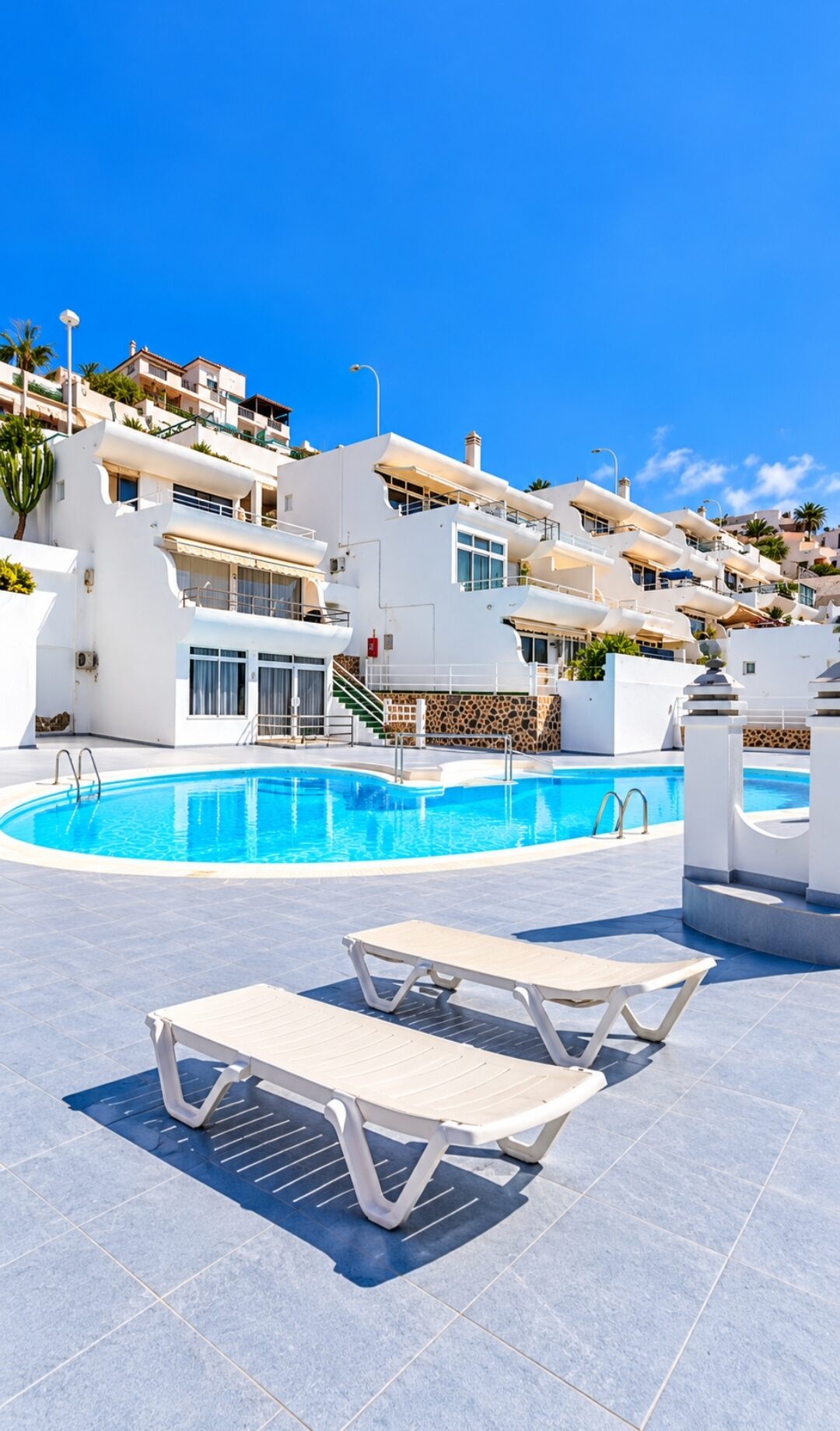PUERTO RICO APARTAMENTO REFORMADO EN ALQUILER – TERRAZA PRIVADA Y ACCESO DIRECTO A LA PISCINA